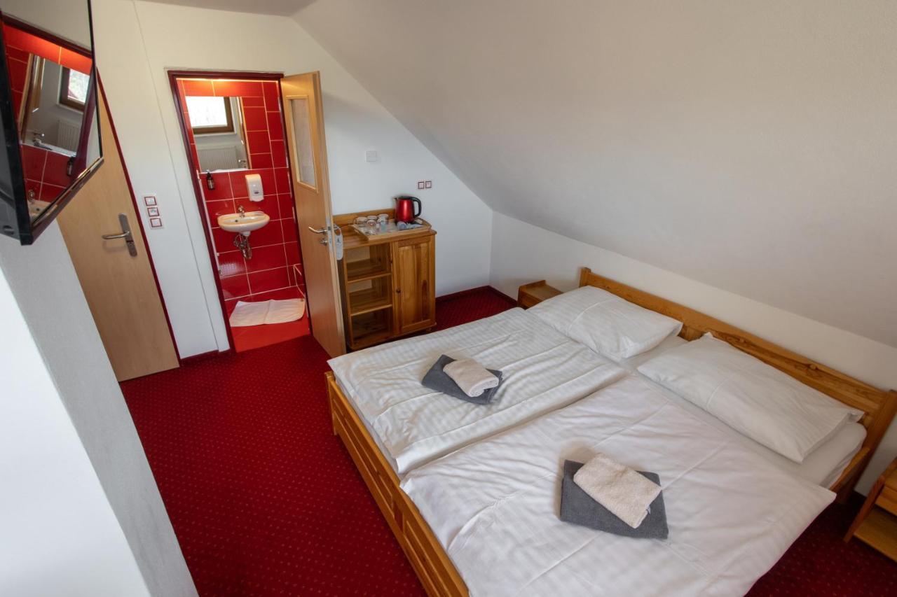 Wellness & Restaurant U Fandy מלון Lhotka (Moravia-Silesia)