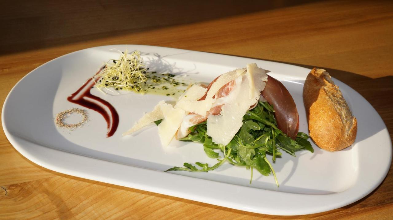 Wellness & Restaurant U Fandy